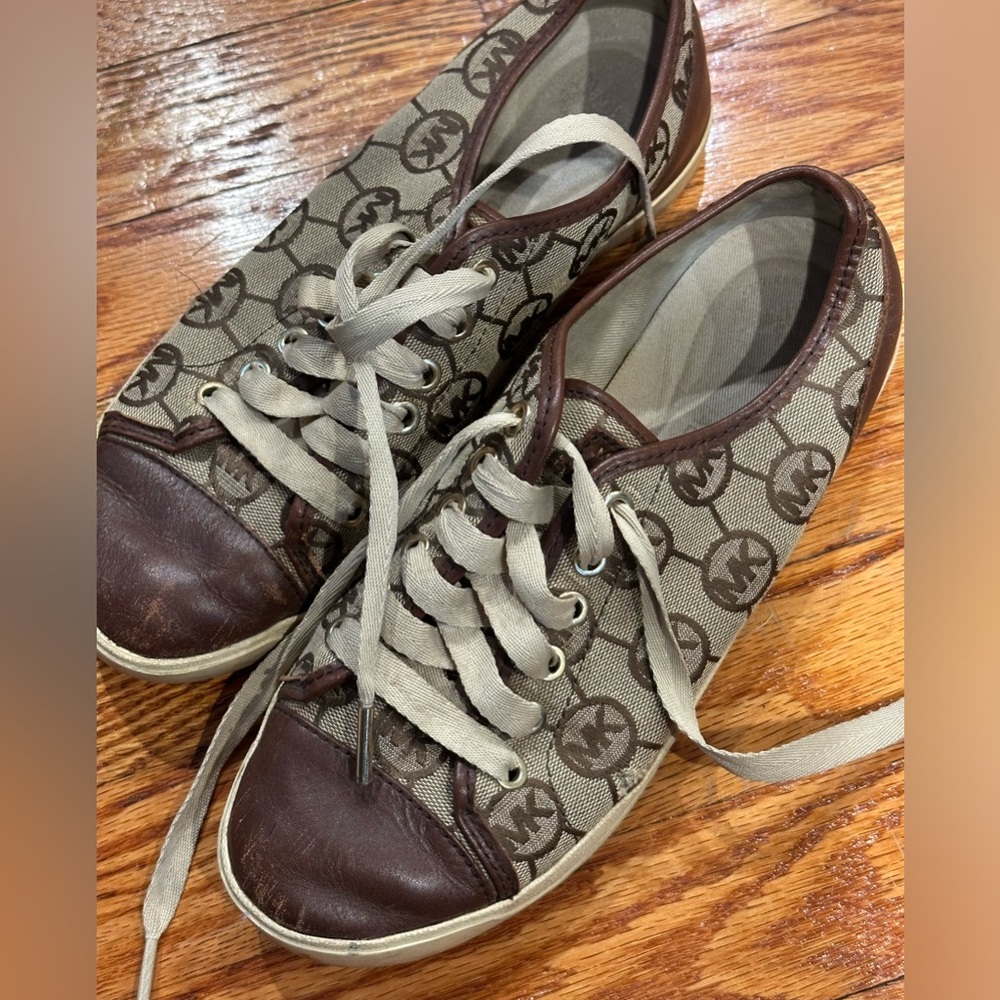 Michael Kors Monogram Sneakers 🤎✨